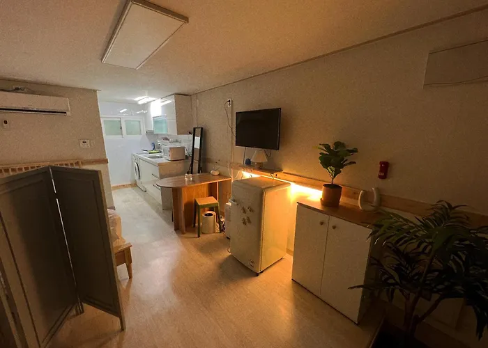 Jnineguesthouse 3*