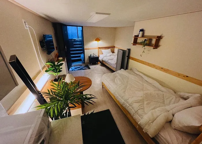Jnineguesthouse Affittacamere 3*